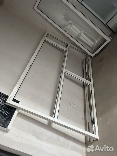 Большой Оконный блок с дверью