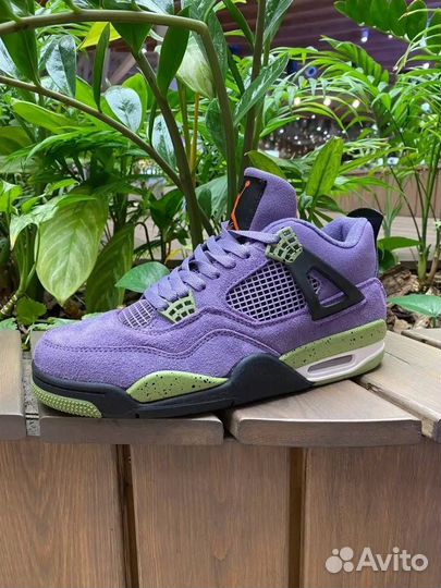 Кроссовки Air jordan 4 retro