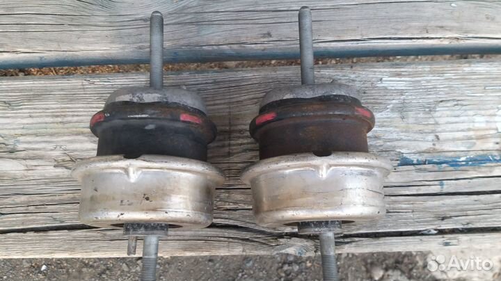 Подушка двигателя Lexus ls 460