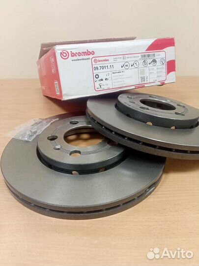 Передние тормозные диски Brembo 09.7011.11
