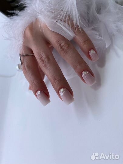 Модель на маникюр бесплатно