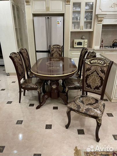 Столы и стулья новые