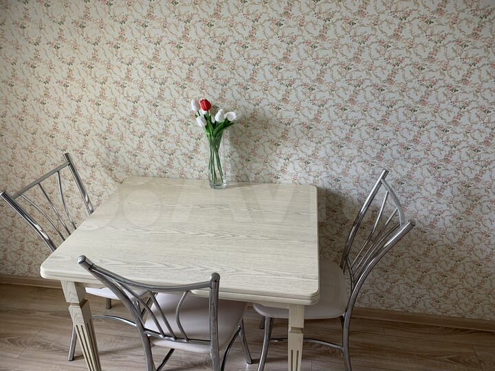 1-к. квартира, 42 м², 2/10 эт.