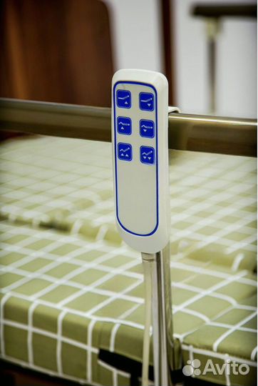 Медицинская кровать для лежачих больных