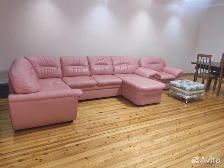 Кожаный угловой диван бу