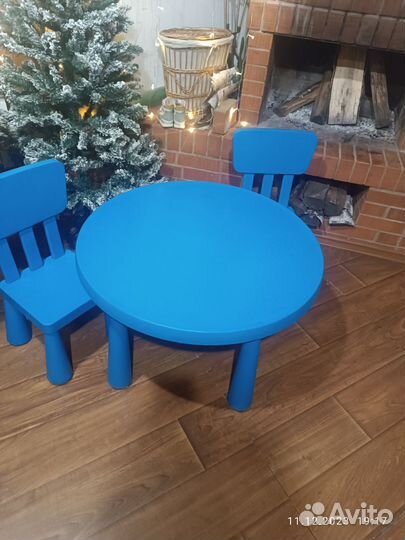 Стол и стулья IKEA mammut