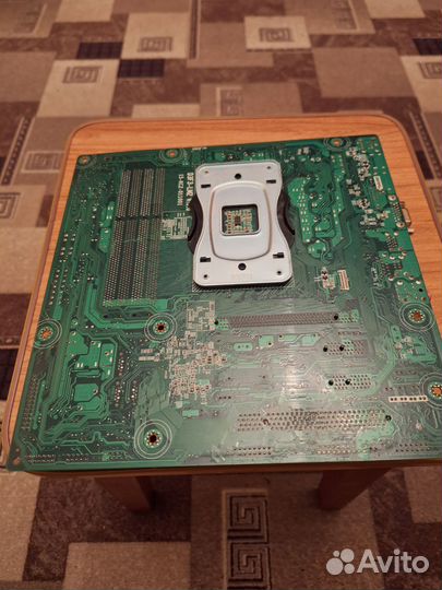 Материнская плата