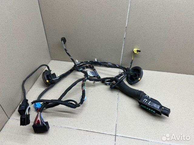 Проводка (коса) двери передняя левая Audi A3 8V