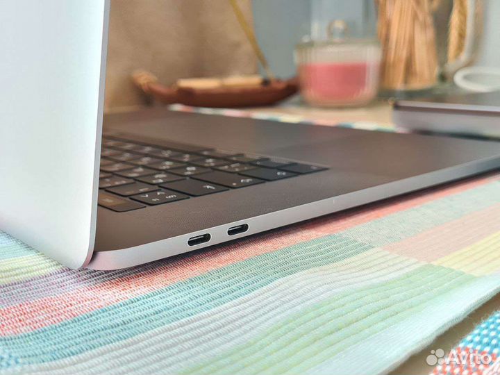 Apple MacBook Pro 15 2017 retina 16/256гб