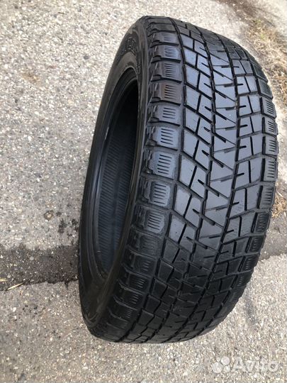 Bridgestone Blizzak DM-V1 245/60 R18