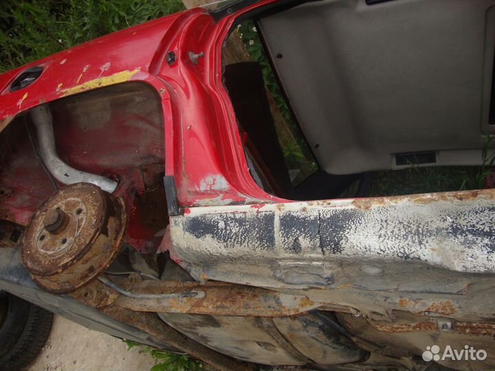 Запчасти на audi 100 c3