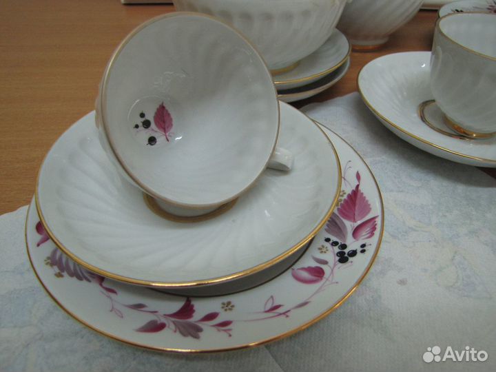 Фарфоровый кофейный сервиз