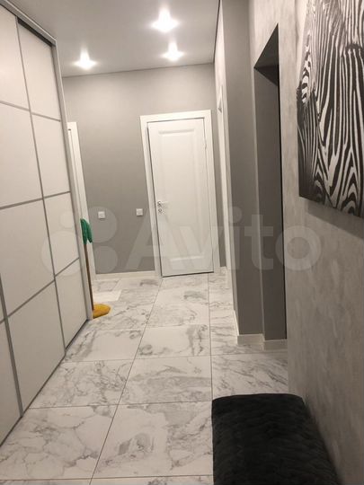 2-к. квартира, 72 м², 1/9 эт.