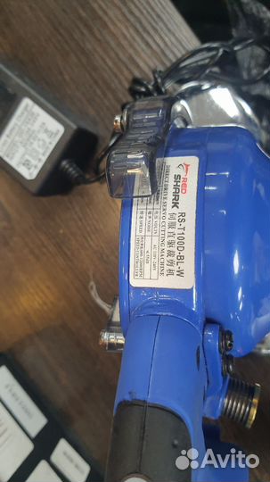 Дисковый аккумуляторный раскройный нож Red Shark