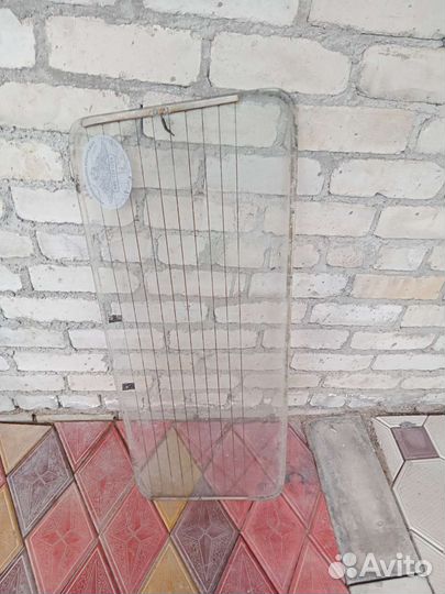 Заднее стекло нива