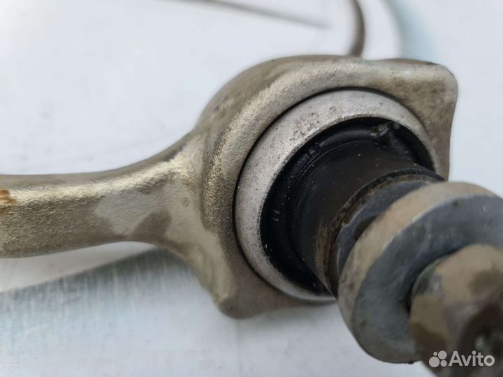 Рычаг передний поперечный Mercedes W212