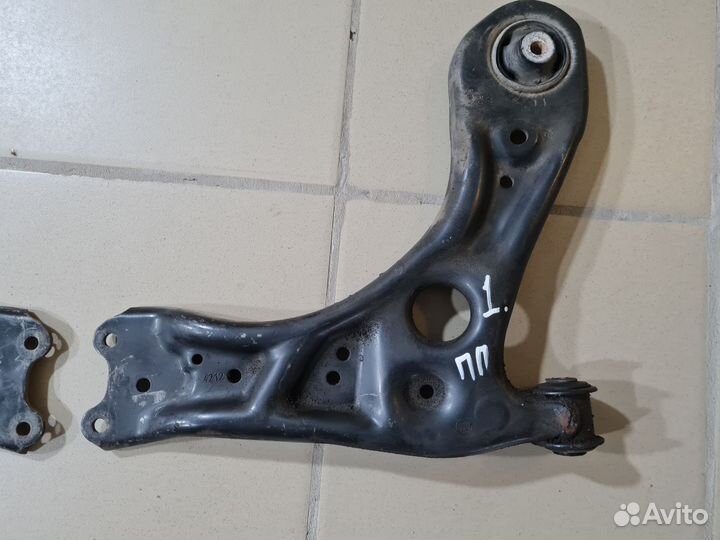 Рычаг передний Volkswagen polo 5