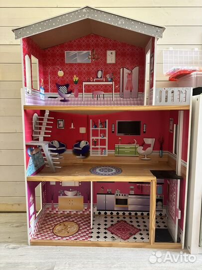 Домик кукольный