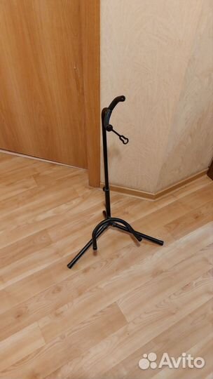 Подставка для гитары