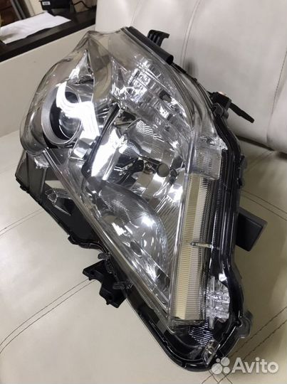 Фара правая Lexus GX460 J150 09-13г новая оригинал