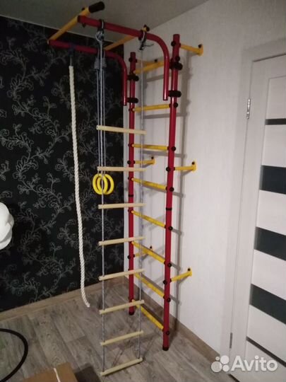 Шведская стенка к стене; турник Кольца канат верёв