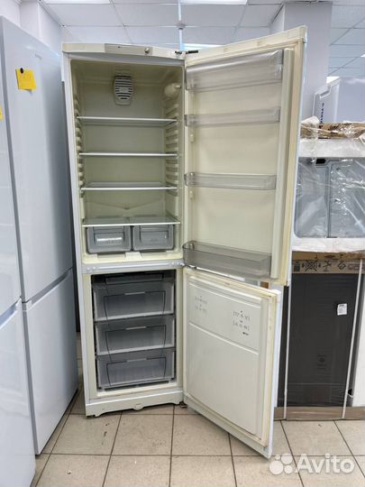 Холодильник hotpoint ariston