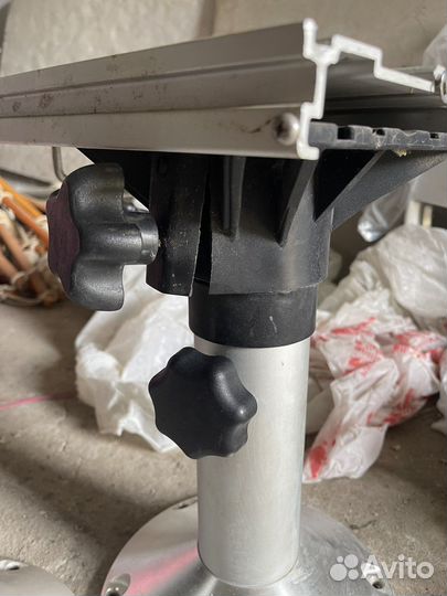 Стойки для сидений в катер