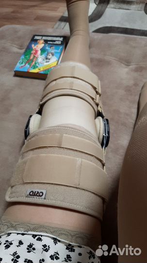 Ортез на коленный сустав