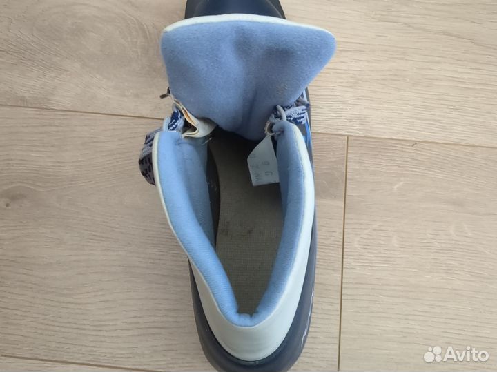 Лыжные ботинки Botas tour BXC107