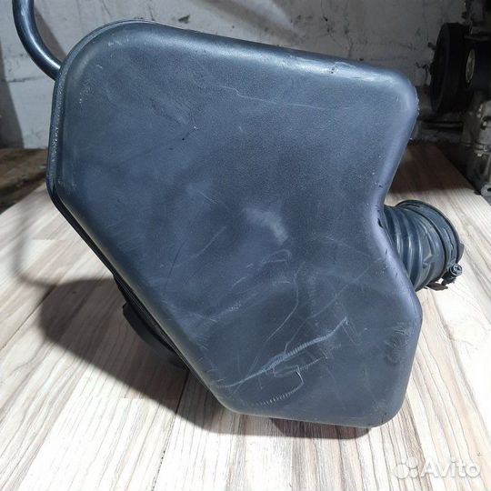 Воздухозаборник воздушного фильтра Mazda Cx 9 CA