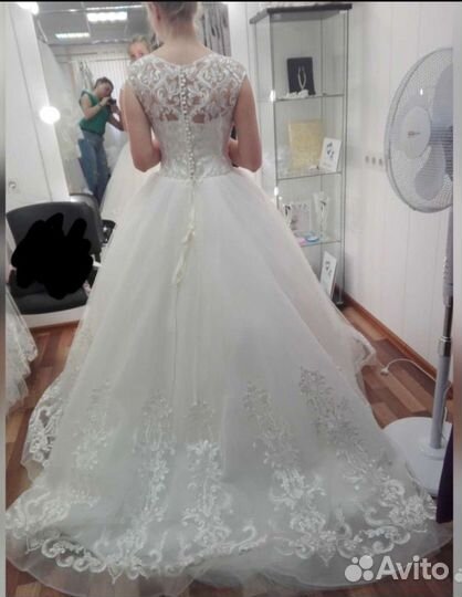 Свадебное платье