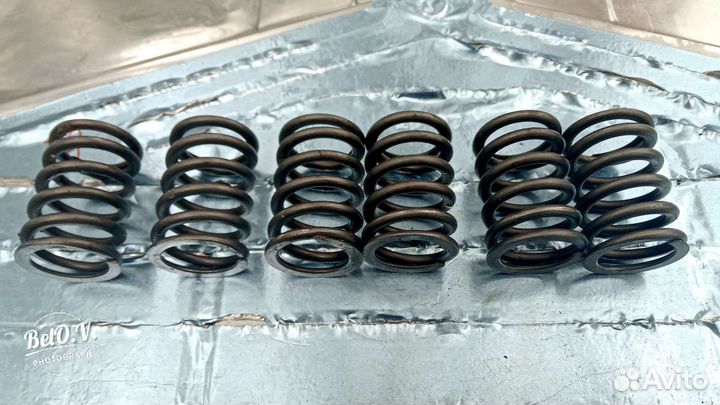 Пружина клапана выпуск Ауди Фольксваген Шкода Сеат