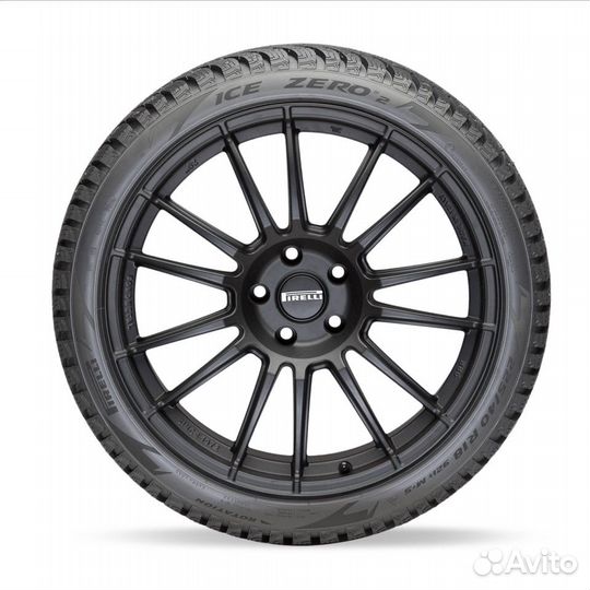 Pirelli Ice Zero 2 275/35 R20 102T