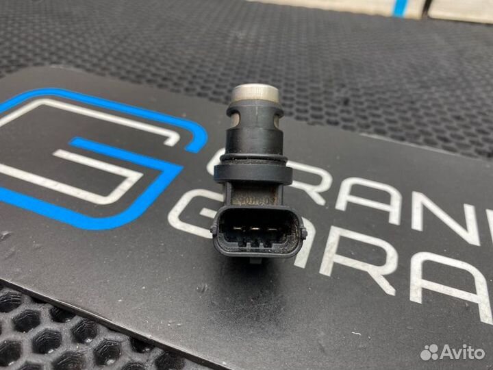 Датчик распредвала Mercedes-Benz Ml-Class W163