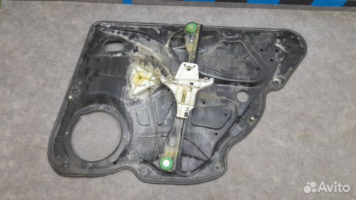 Стеклоподъемник задний левый Volkswagen Passat B6