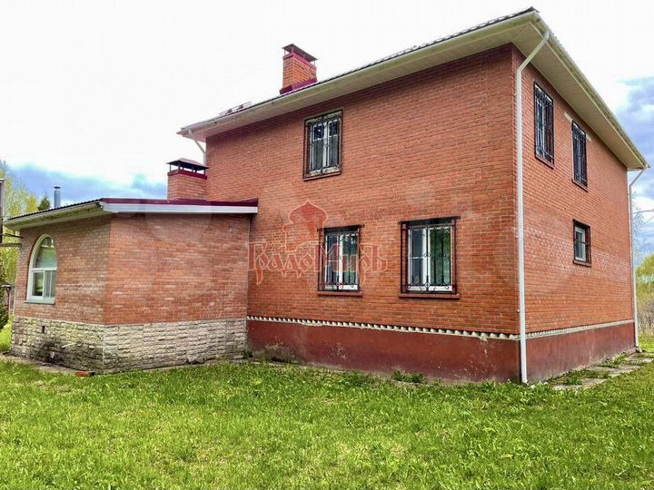 Дом 300 м² на участке 24 сот.