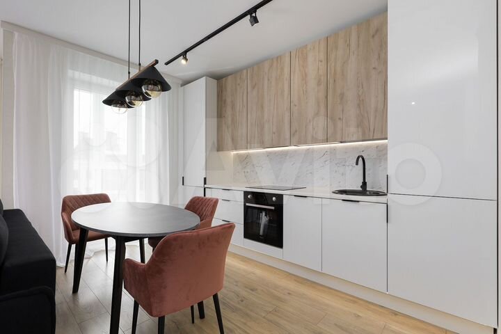 2-к. квартира, 85 м², 9/10 эт.