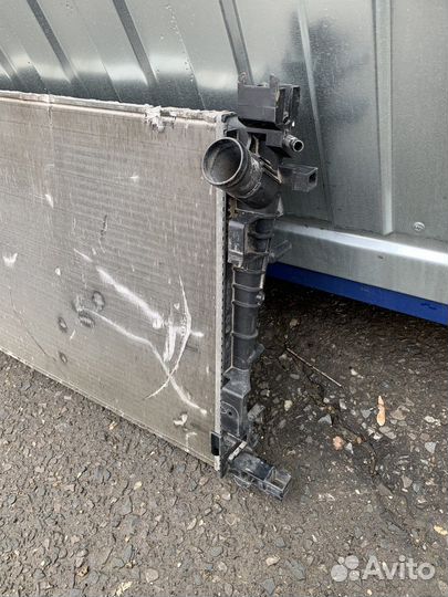 Радиатор охлаждения Рено Логан 2, Сандеро 2014-нв