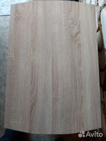 Журнальный столик на колесах