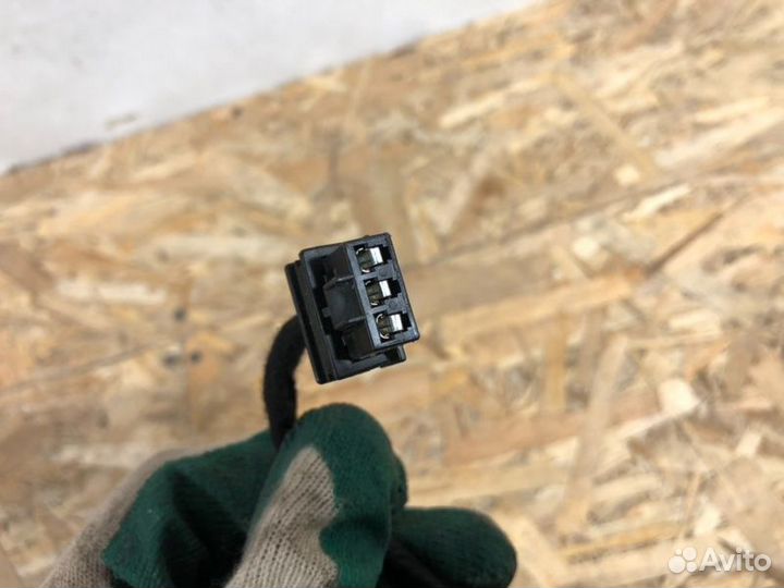 Проводка двери багажника Opel Astra J GTC