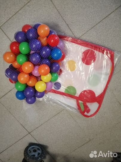 Мягкие кубики (мякиши) +бассейн с шариками
