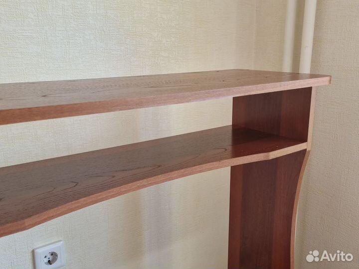 Стол письменный компьютерный