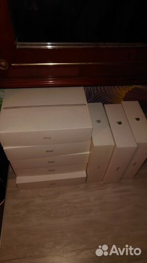 Каробки от iPad (6th Generation) wi-fi