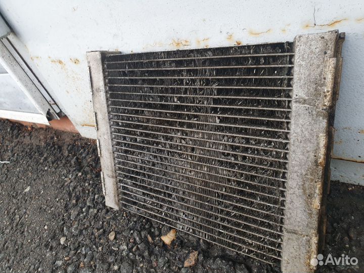 Дополнительный радиатор BMW X5 E70