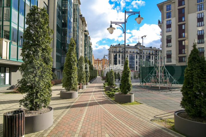 3-к. квартира, 94 м², 3/9 эт.