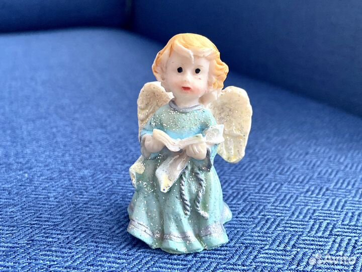 Фигурка ангел с книгой статуэтка / сувенир