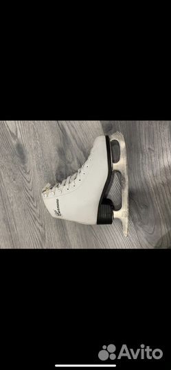 Коньки фигурные 35 размер