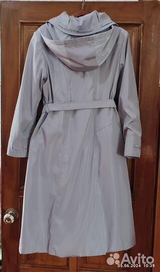 Плащ женский