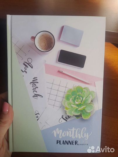 Блокноты ежедневники планеры