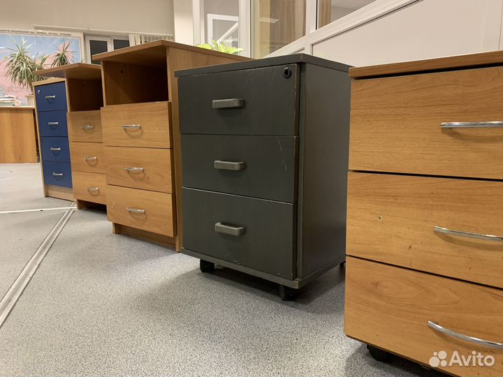 Офисная тумба